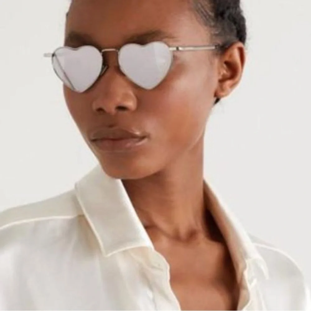 New Saint Laurent LOULOU Mirror Heart Shaped Sunglasses Silver w/ silver lenses - Picture 7 of 13
